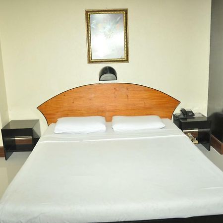 Paragon Suites Cebu Exteriér fotografie